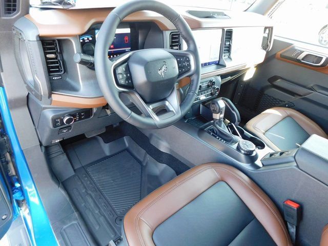 New 2024 Ford Bronco Outer Banks AWD/4WD image 15