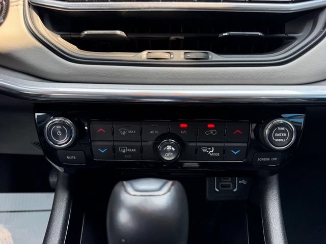 Used 2024 Jeep Compass Limited AWD/4WD image 15