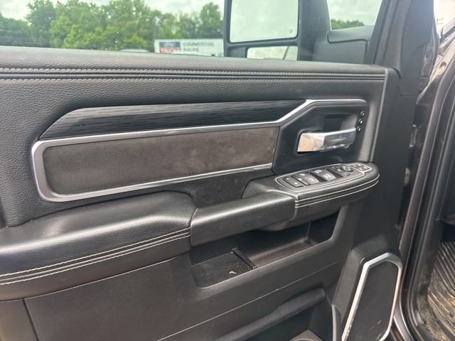 Used 2023 RAM 2500 Laramie AWD/4WD image 9