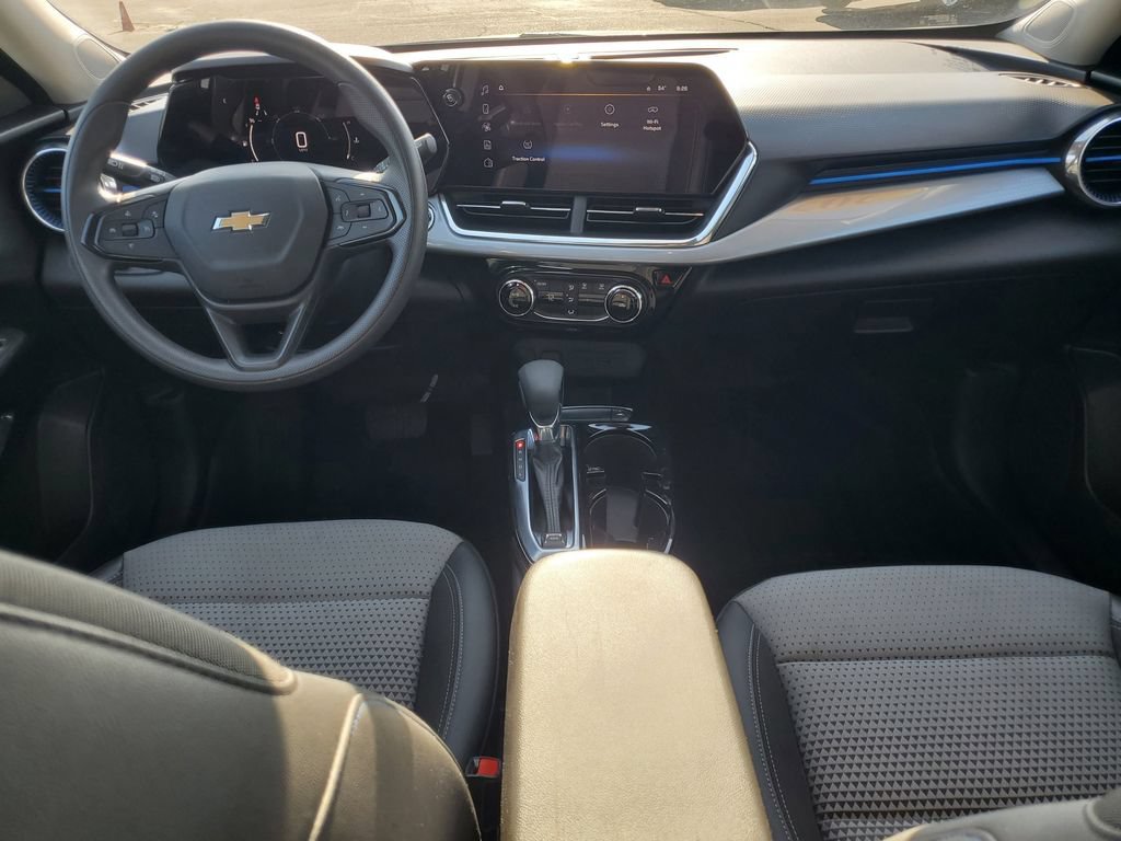 Certified 2024 Chevrolet Trax LT FWD image 5
