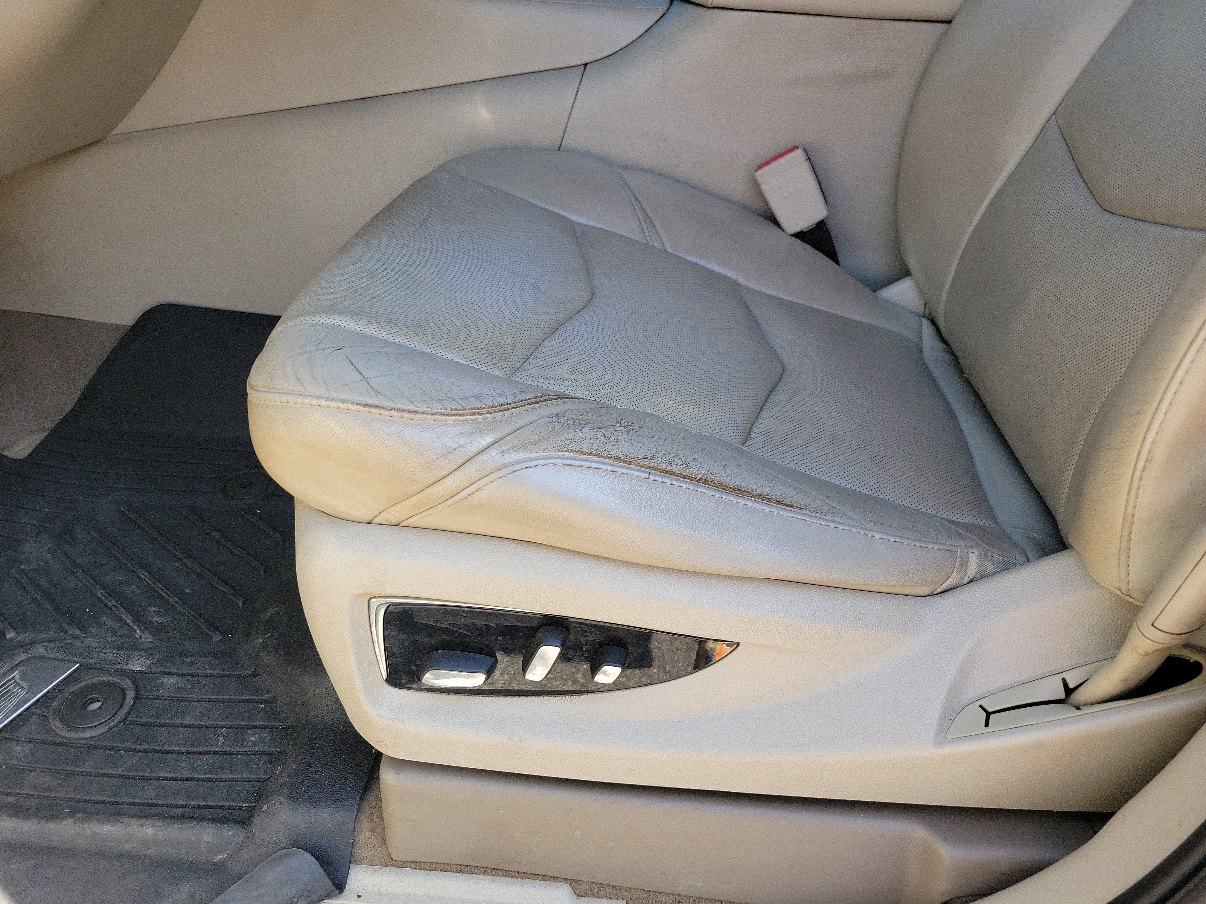 Used 2018 Cadillac Escalade ESV Luxury image 6