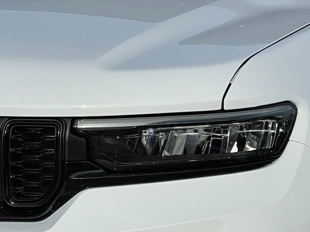 New 2025 Jeep Grand Cherokee Limited w/ Trailer Tow Package image 44