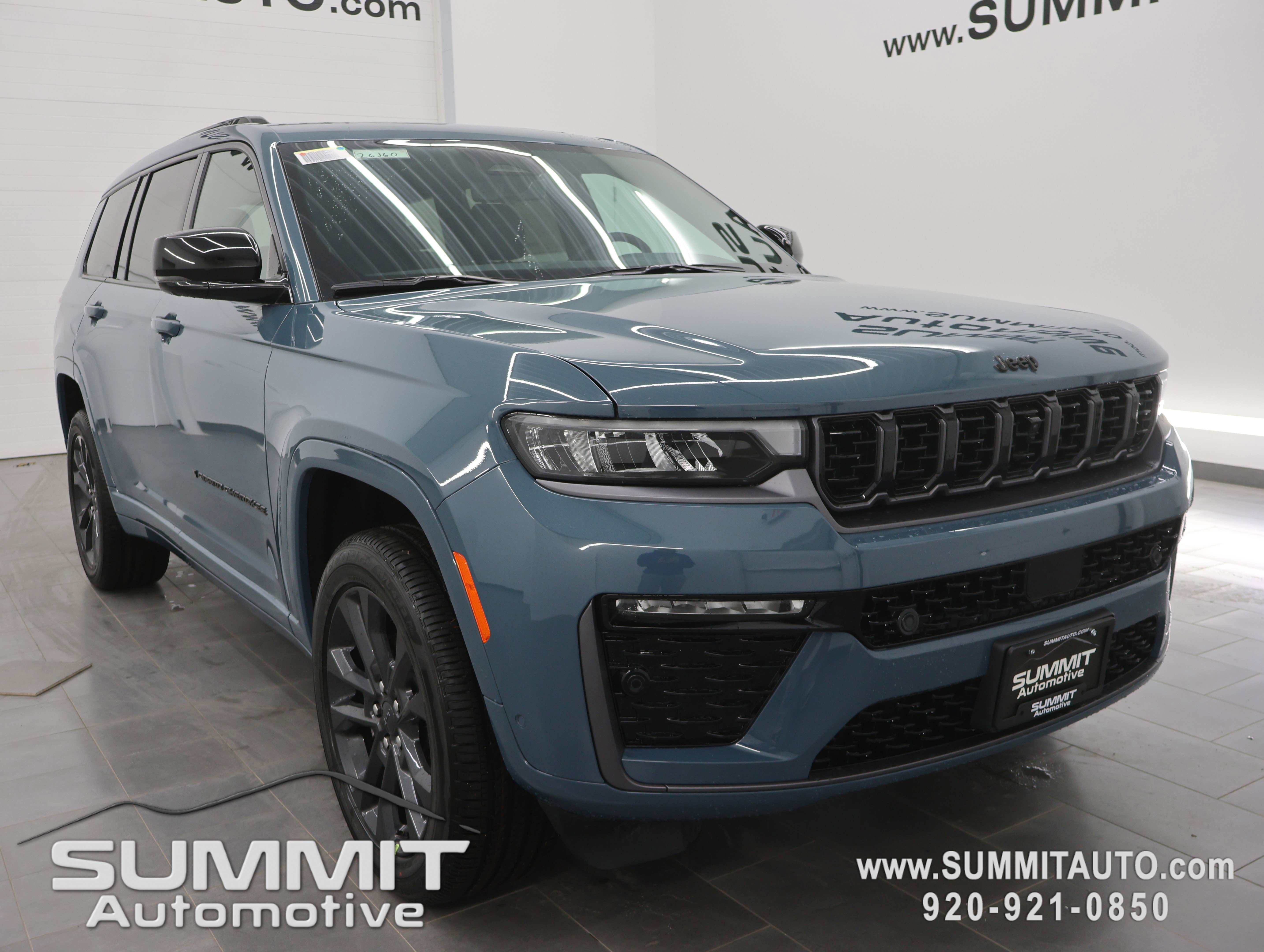 New 2026 Jeep Grand Cherokee L Limited AWD/4WD image 2