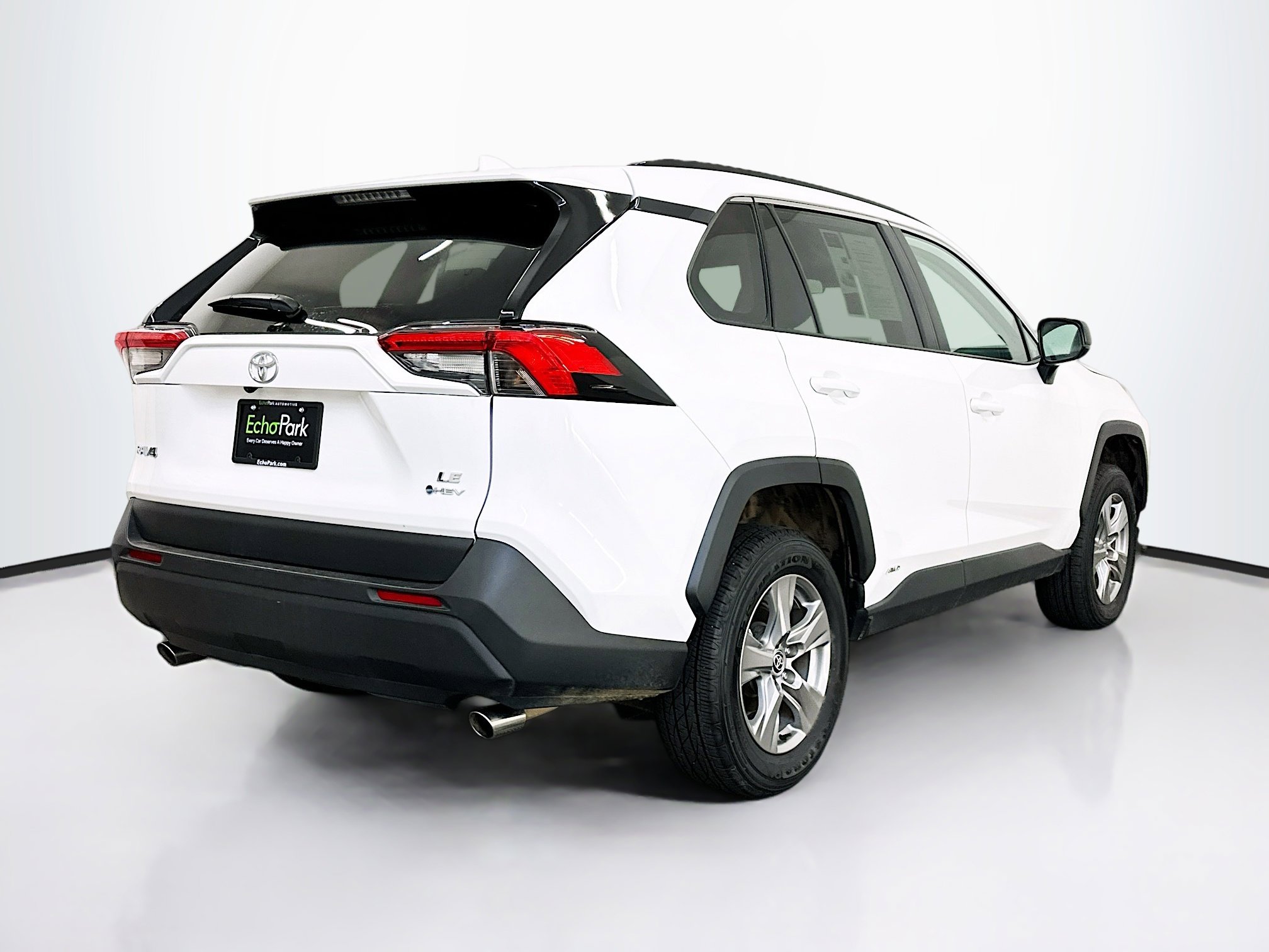 Used 2025 Toyota RAV4 LE image 9