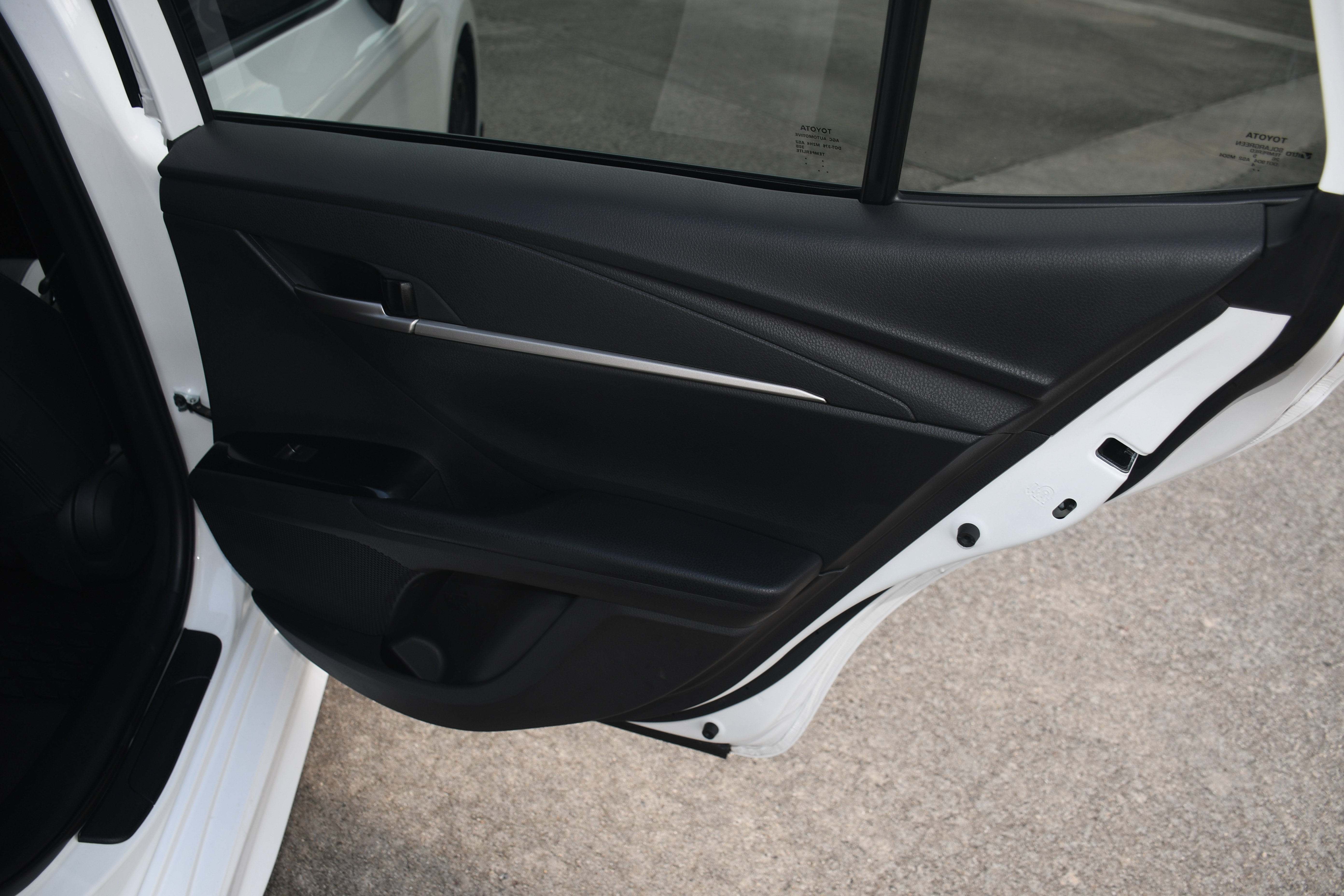 Certified 2025 Toyota Camry SE FWD image 18