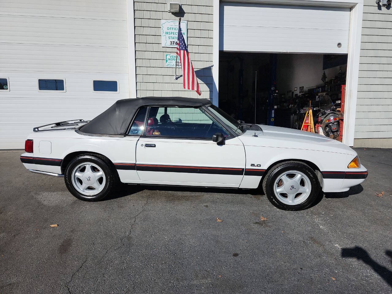 Used 1991 Ford Mustang LX RWD image 3