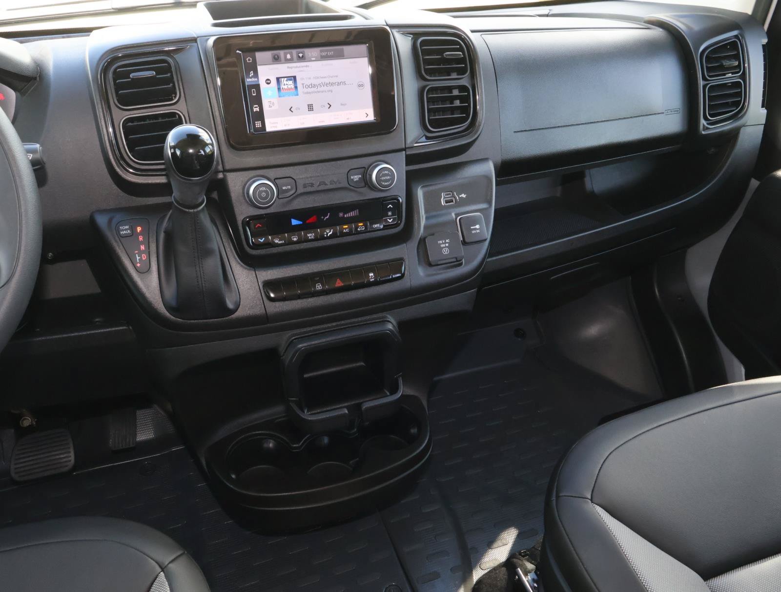 Used 2025 RAM ProMaster 2500 w/ Convenience Group FWD image 11