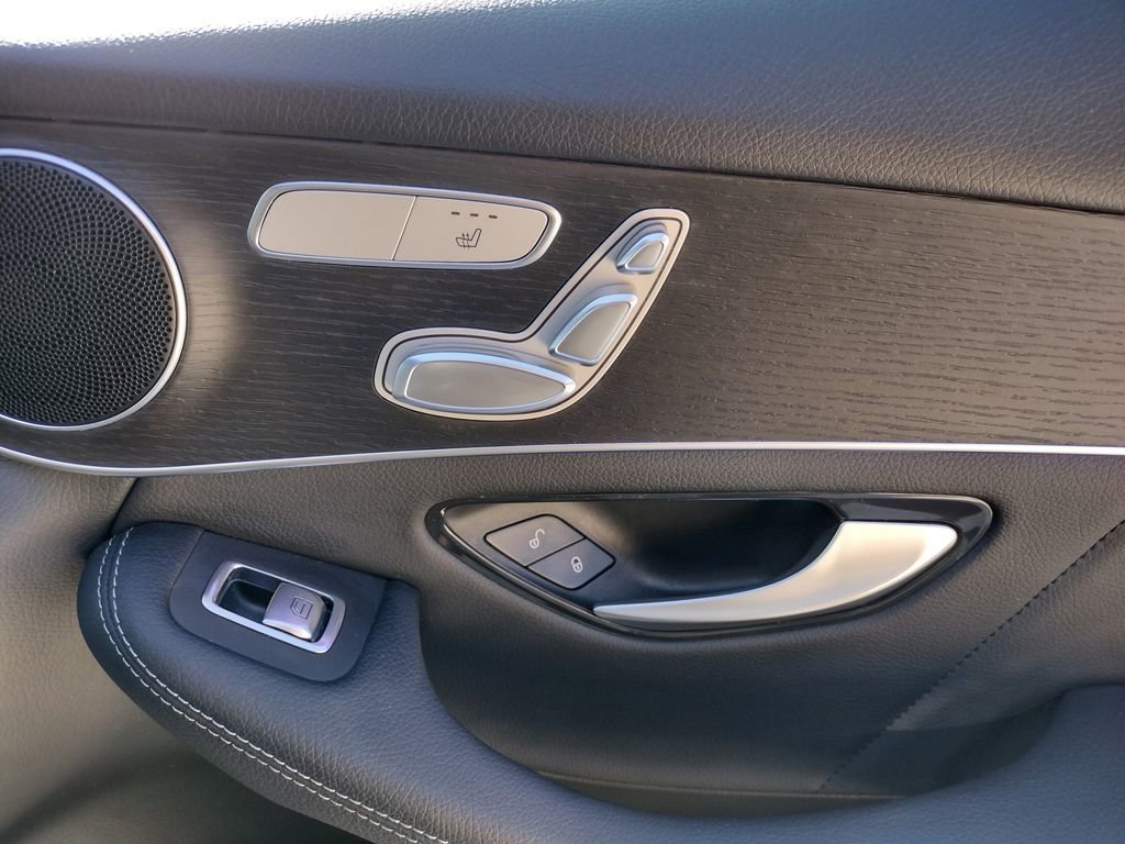 Used 2022 Mercedes-Benz GLC 300 GLC 300 image 26