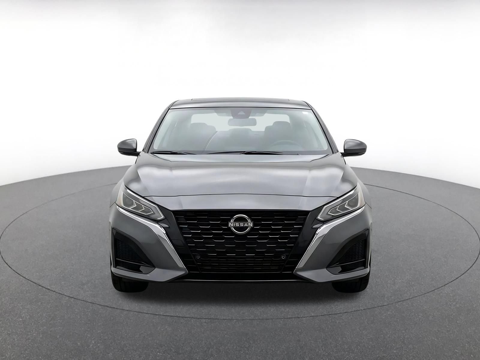 Used 2025 Nissan Altima 2.5 SV FWD video 2
