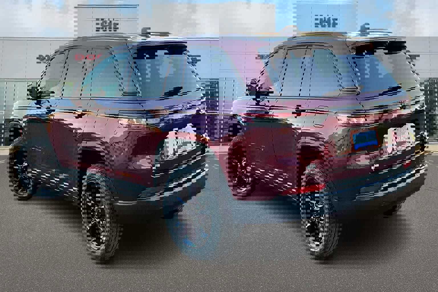 New 2025 Jeep Grand Cherokee Limited w/ Luxury Tech Group II image 5