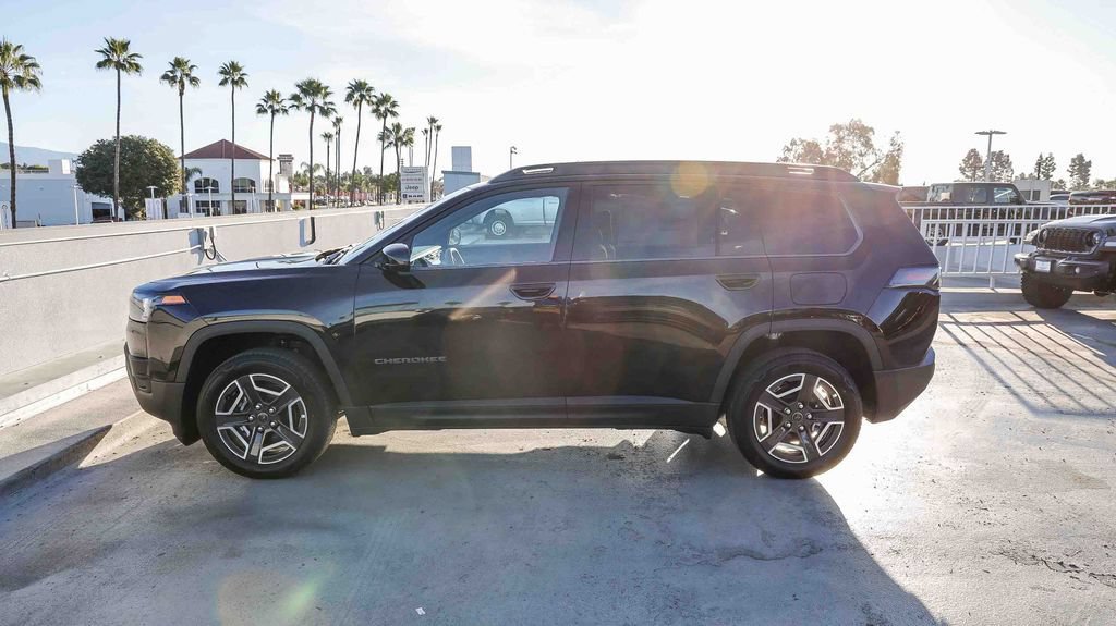New 2026 Jeep Cherokee Laredo AWD/4WD image 14