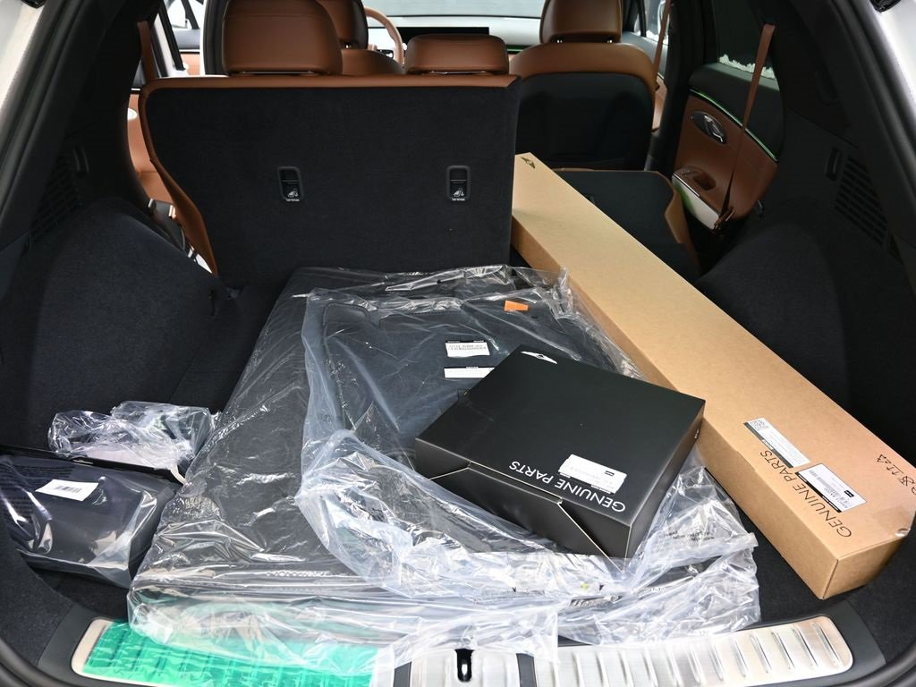 New 2026 Genesis GV70 2.5T Advanced image 16