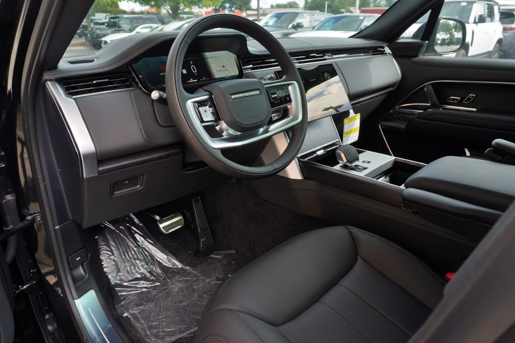 New 2026 Land Rover Range Rover SE AWD/4WD image 11