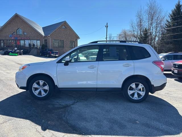 Used 2016 Subaru Forester 2.5i Premium w/ All-Weather Package AWD/4WD image 4