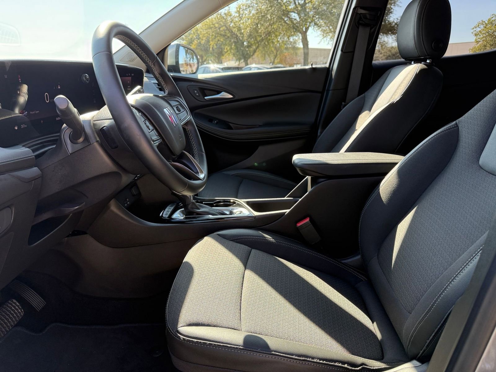 Used 2025 Buick Encore GX Preferred image 27