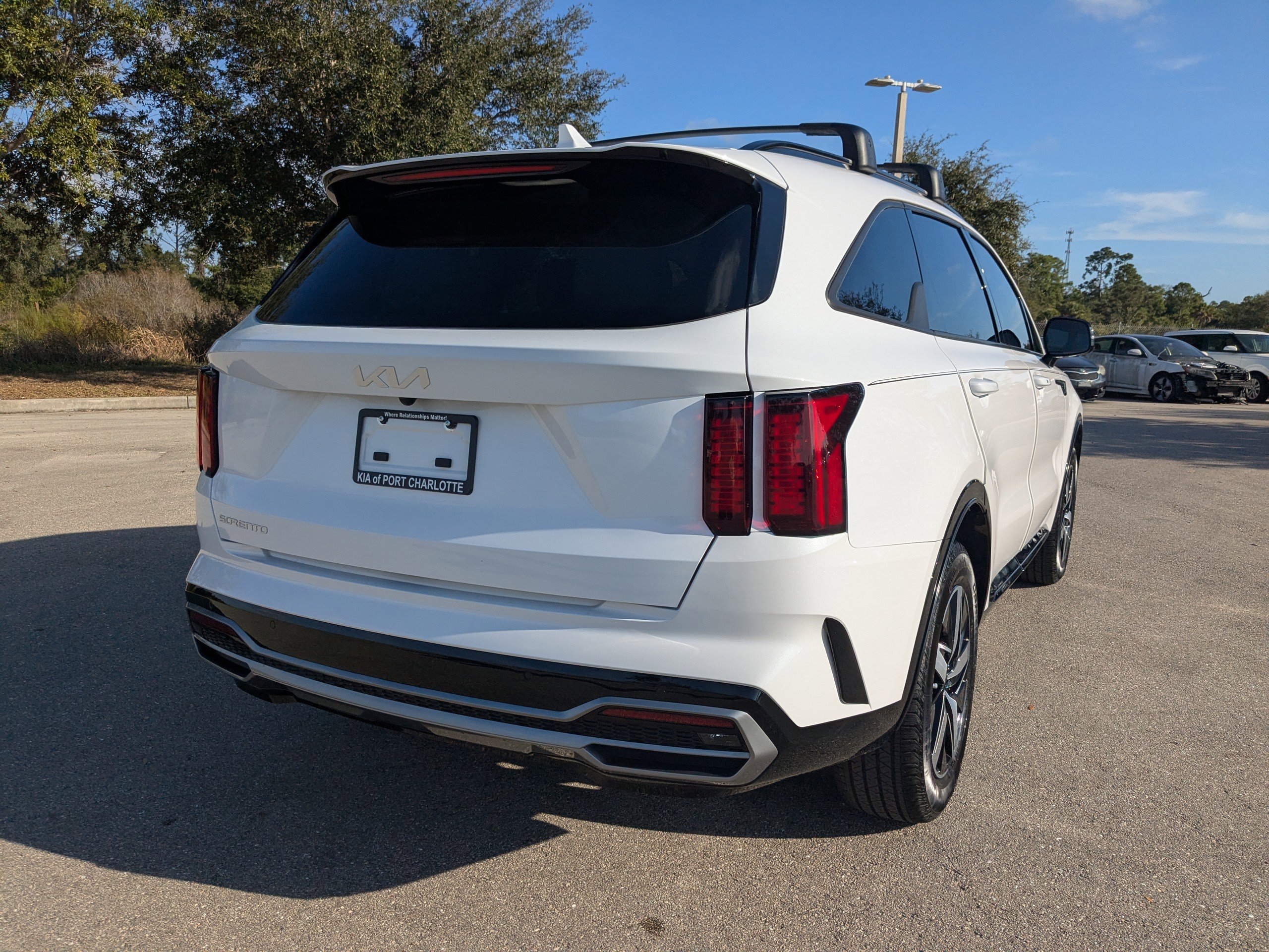 Used 2023 Kia Sorento S image 5