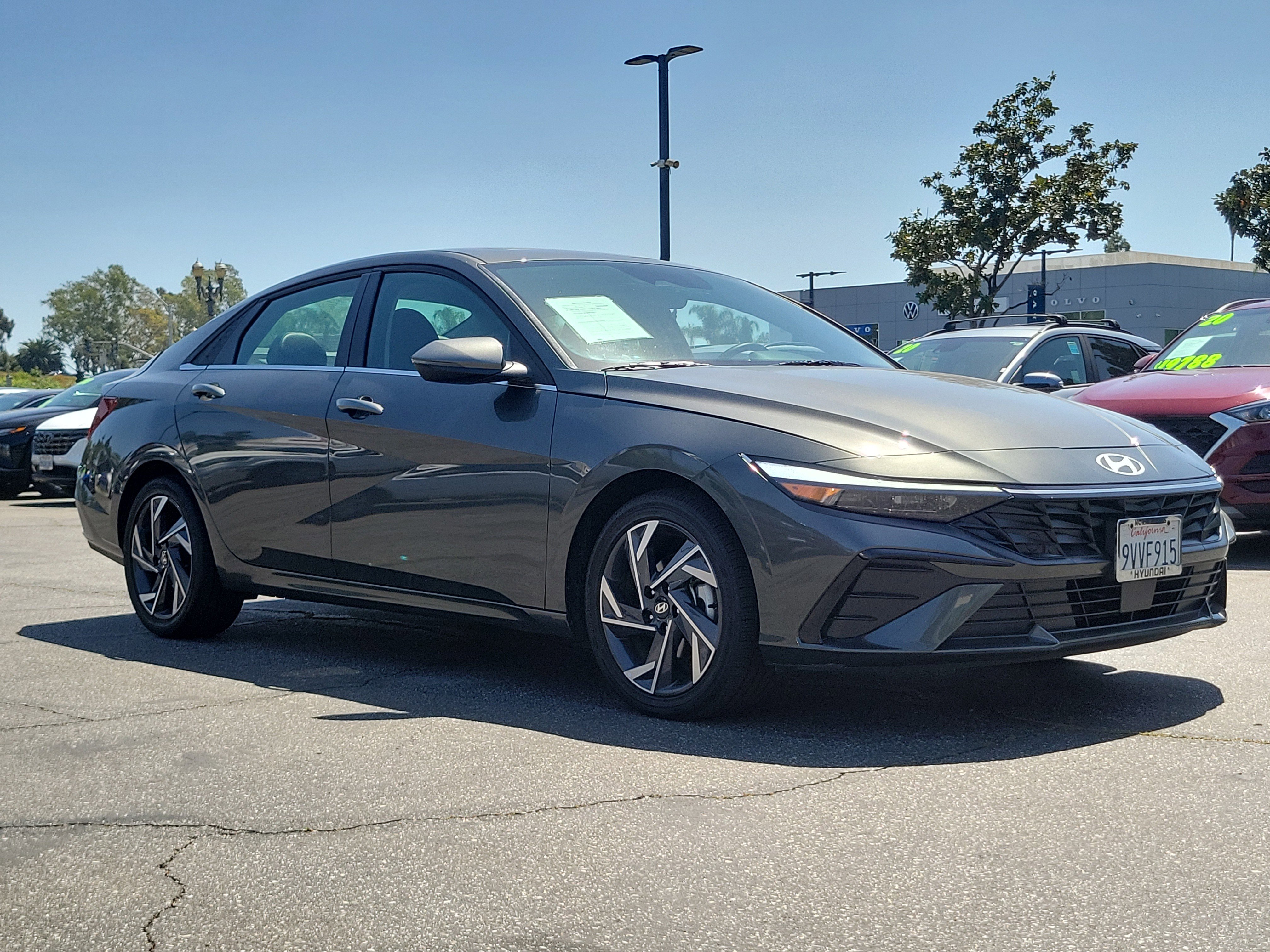 Certified 2025 Hyundai Elantra Limited image 5