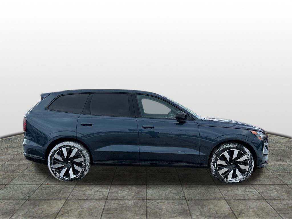 New 2025 Volvo EX90 Ultra image 2