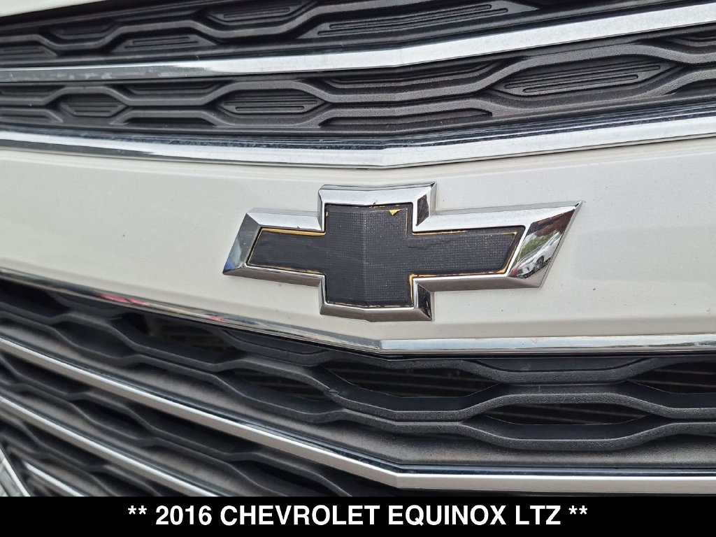Used 2016 Chevrolet Equinox LTZ w/ Enhanced Convenience Package AWD/4WD image 18