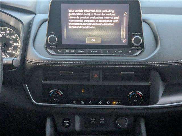 Used 2024 Nissan Rogue SV image 14