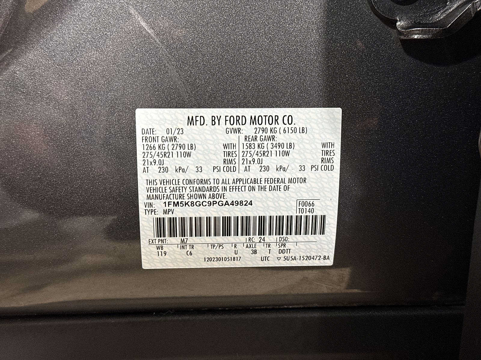 Used 2023 Ford Explorer ST w/ Equipment Group 401A AWD/4WD image 14