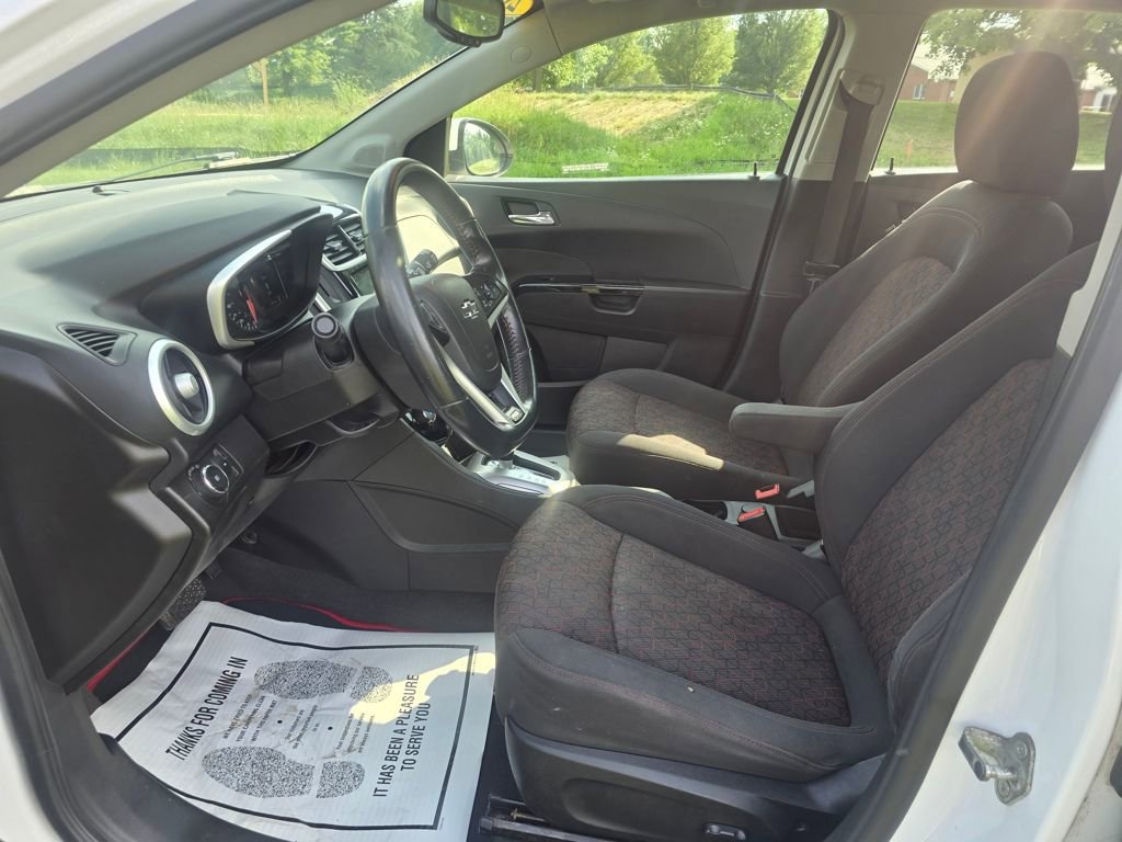 Used 2018 Chevrolet Sonic LT image 8
