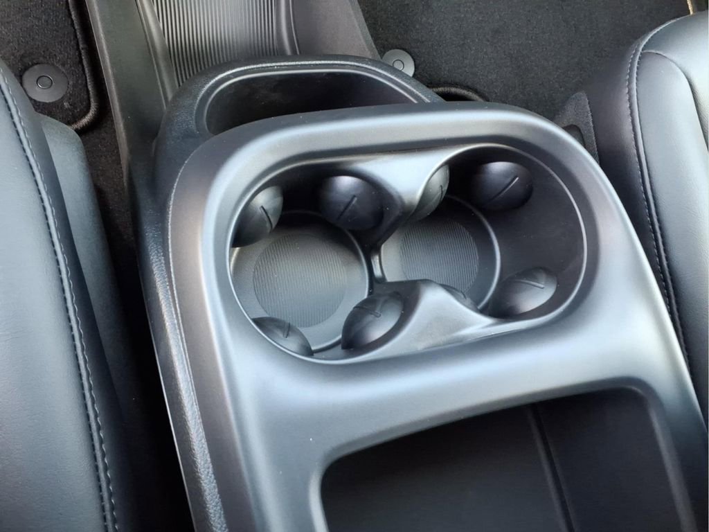 New 2026 Chrysler Pacifica Select FWD image 23
