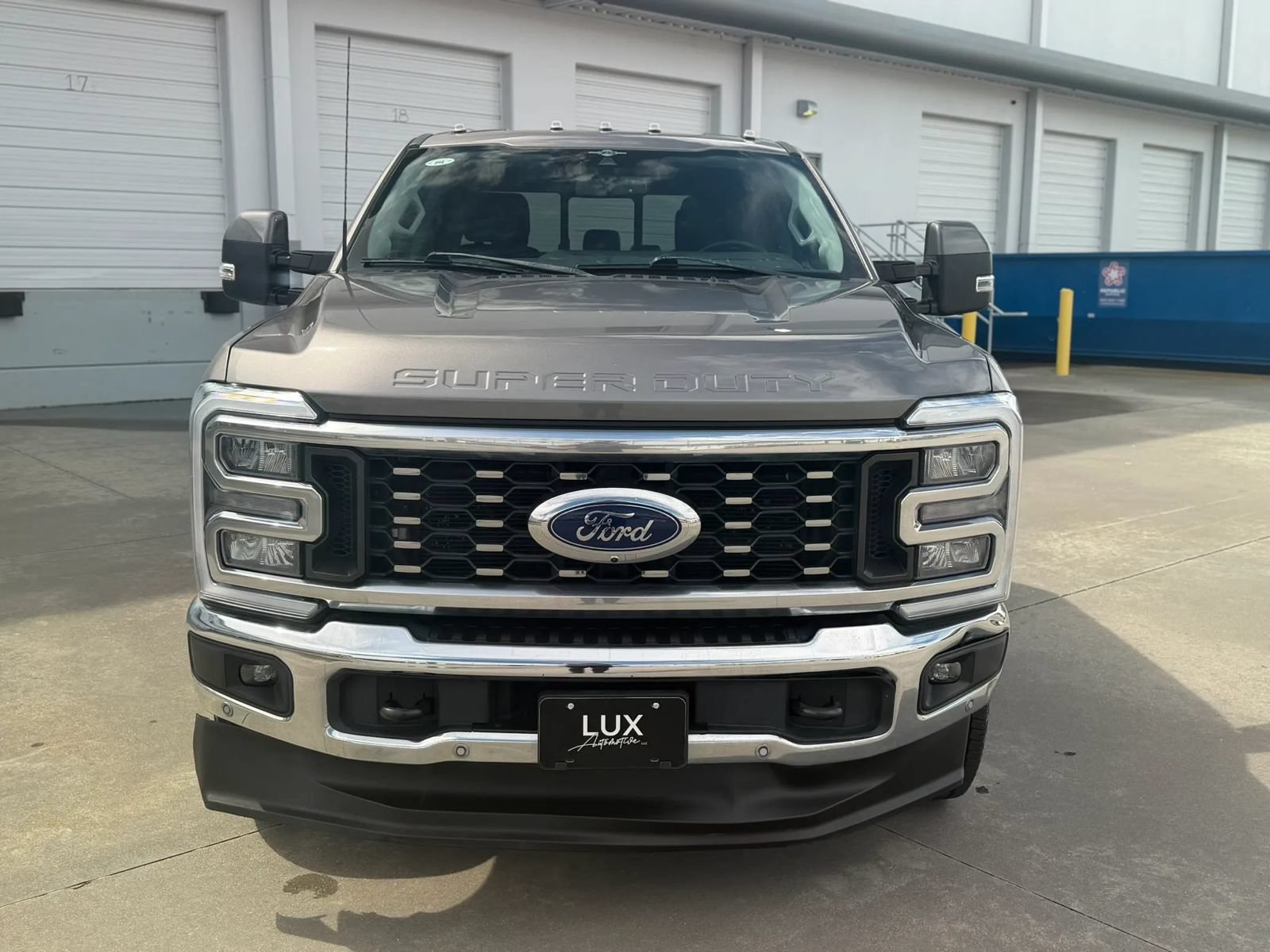 Used 2023 Ford F350 Lariat w/ Lariat Ultimate Package AWD/4WD image 3