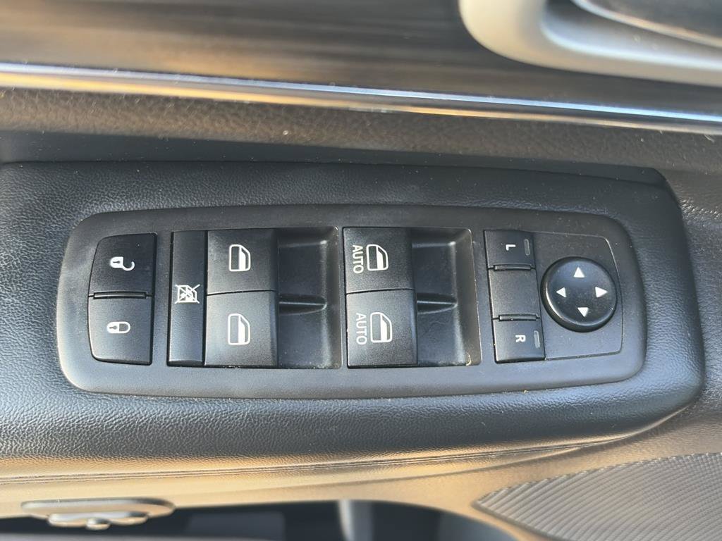 Used 2021 Jeep Grand Cherokee Limited AWD/4WD image 19