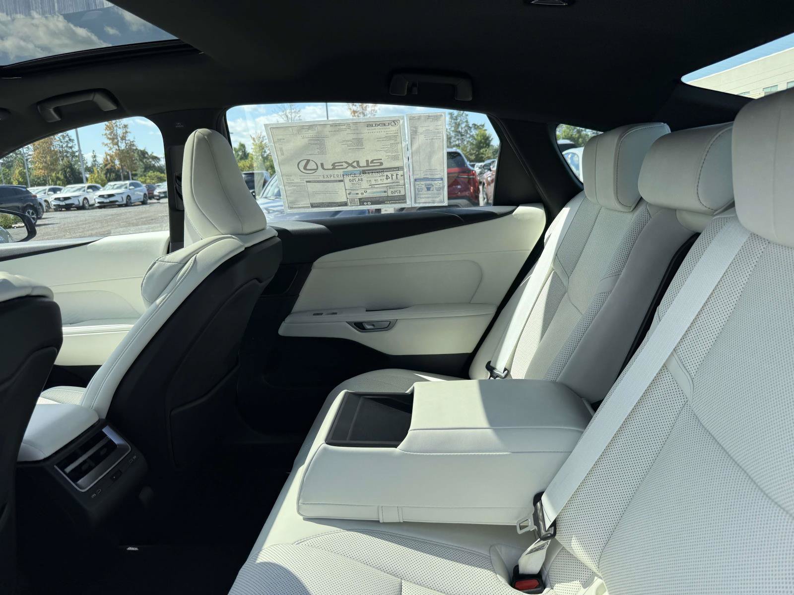 New 2026 Lexus ES 500e AWD/4WD image 13