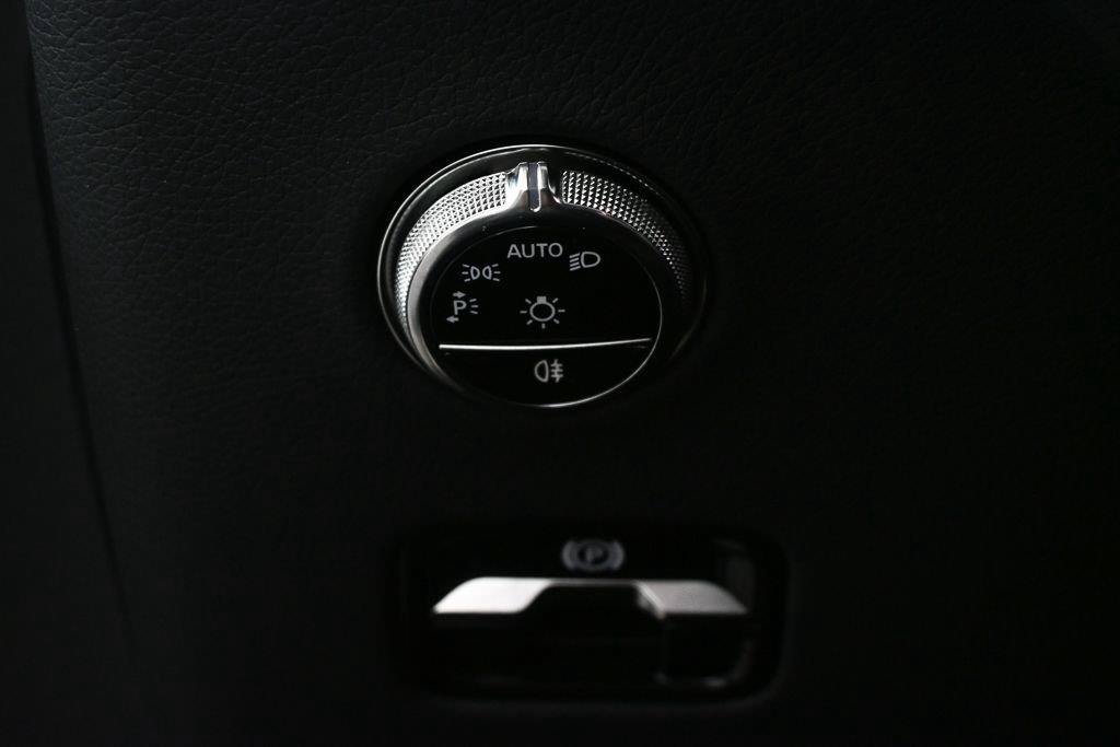 Certified 2025 Mercedes-Benz GLC 350e 4MATIC image 10
