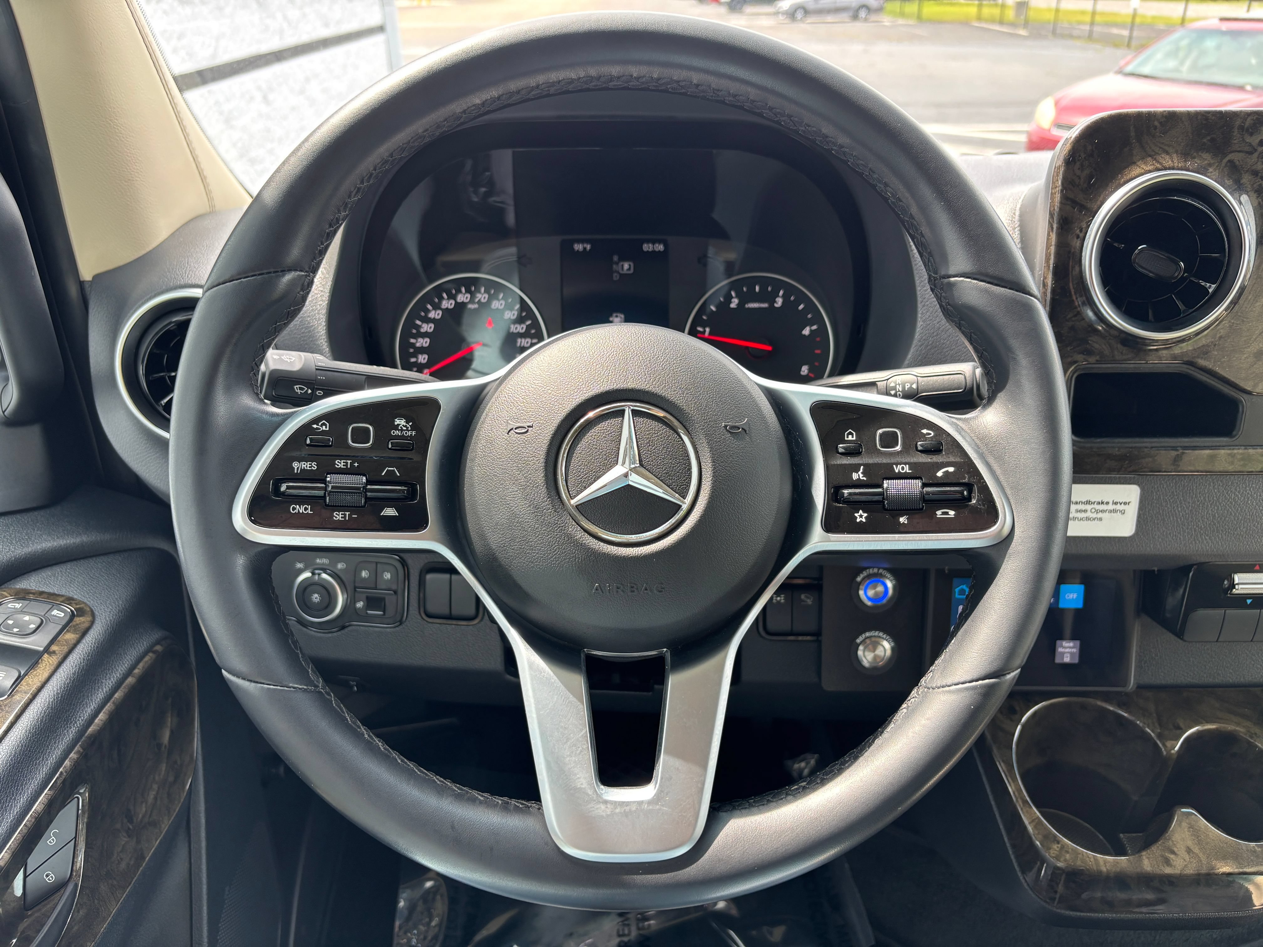 Used 2020 Mercedes-Benz Sprinter 3500 image 29