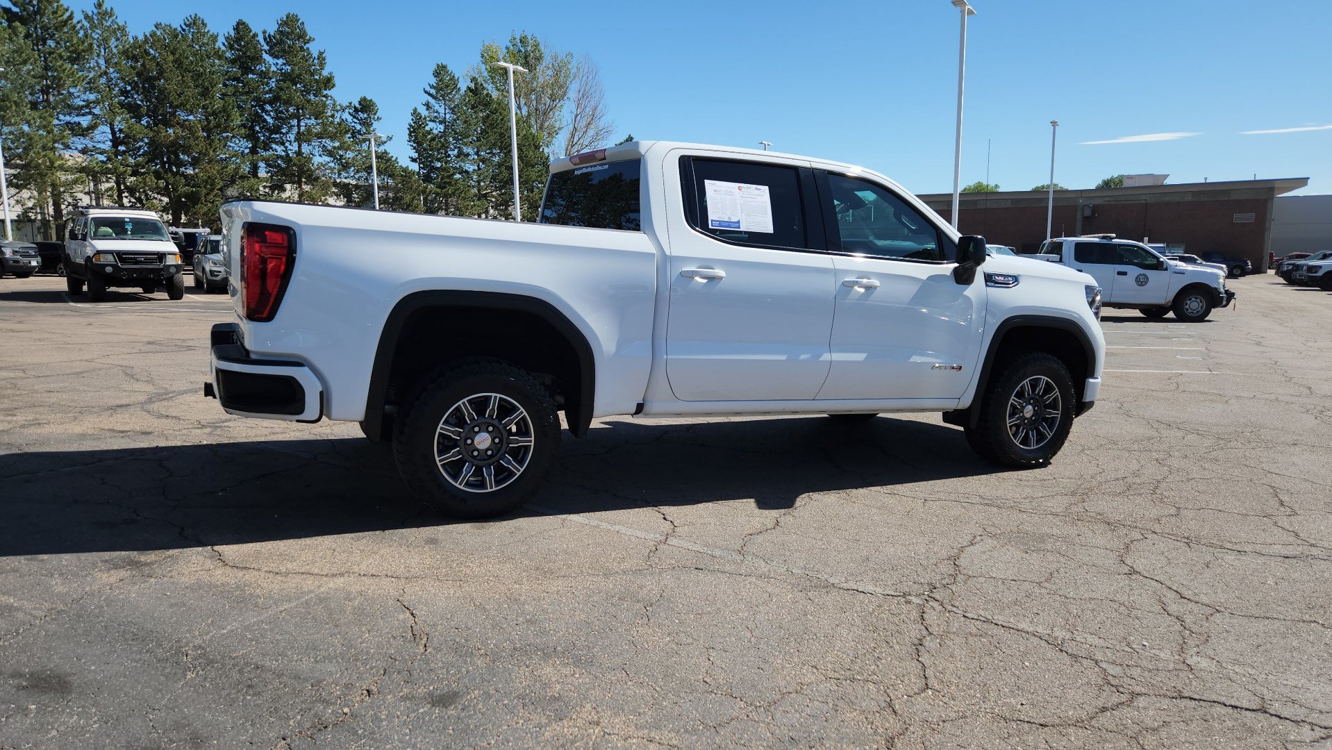 Used 2025 GMC Sierra 1500 AT4 AWD/4WD image 10