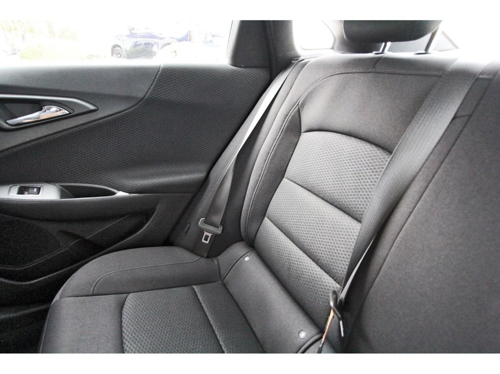 Used 2024 Chevrolet Malibu RS FWD image 11