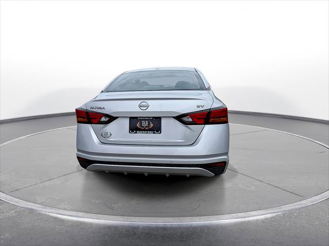 Used 2024 Nissan Altima 2.5 SV FWD image 7