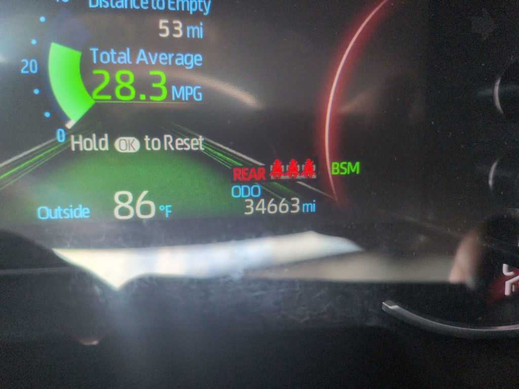 Used 2025 Toyota RAV4 XLE AWD/4WD image 16