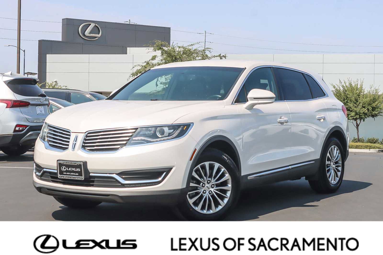 Used 2017 Lincoln MKX Select w/ Select Plus Package