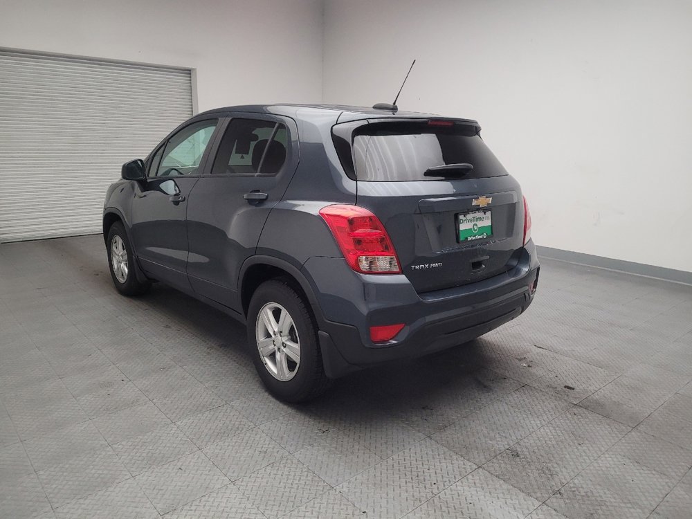 Used 2022 Chevrolet Trax LS w/ Tint and Cruise Package AWD/4WD image 5