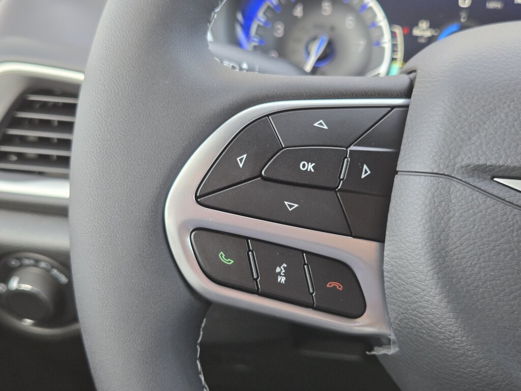 New 2027 Chrysler Pacifica LX FWD image 18