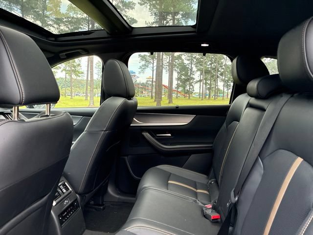 Certified 2025 MAZDA CX-70 Plug-In Hybrid w/ Premium Plus AWD/4WD image 22