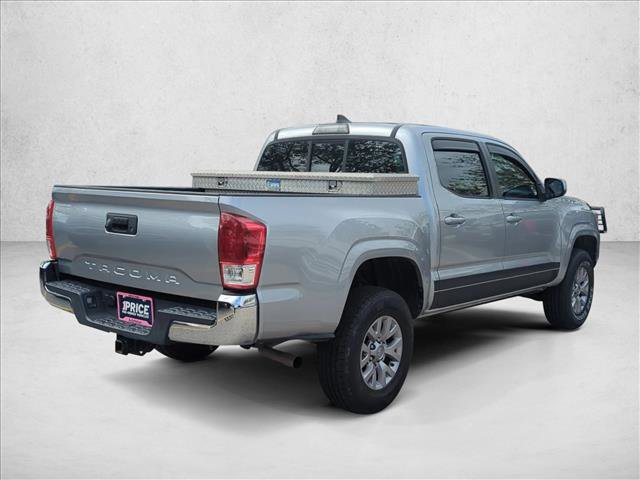 Used 2017 Toyota Tacoma SR image 5