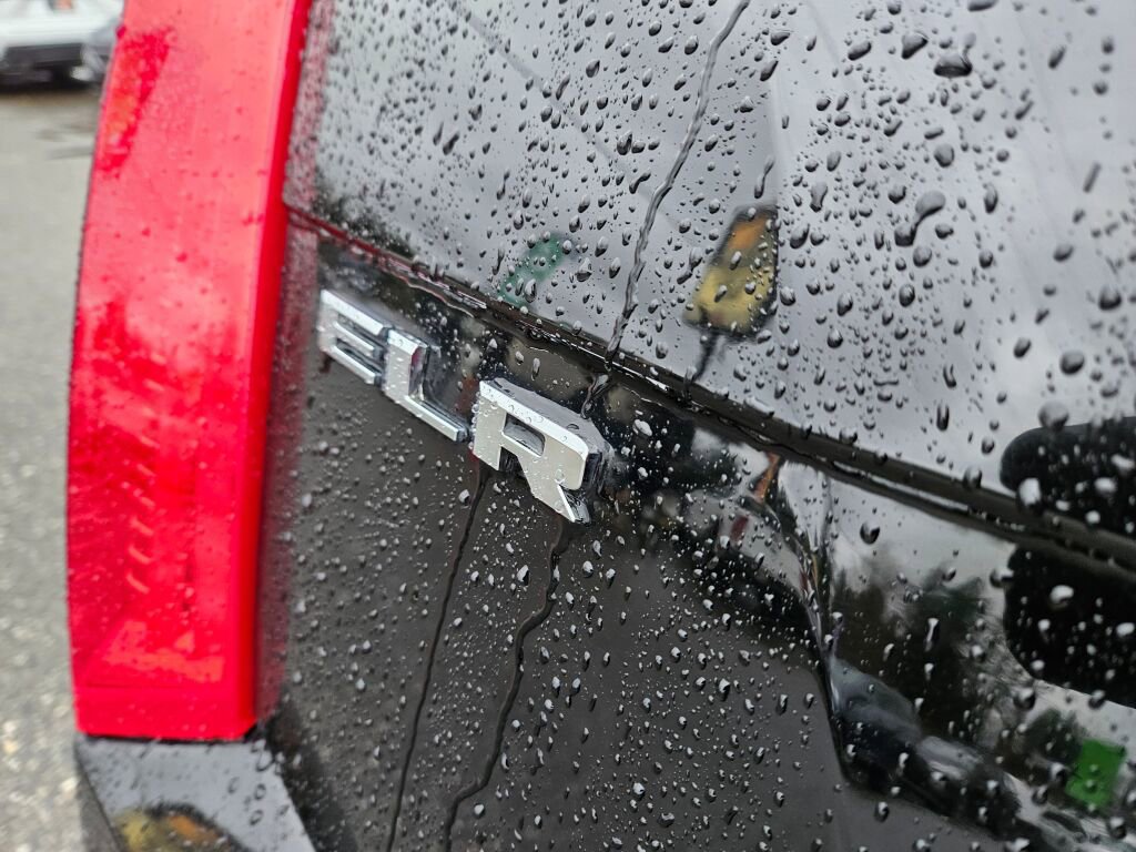 Used 2014 Cadillac ELR w/ Luxury Package image 16