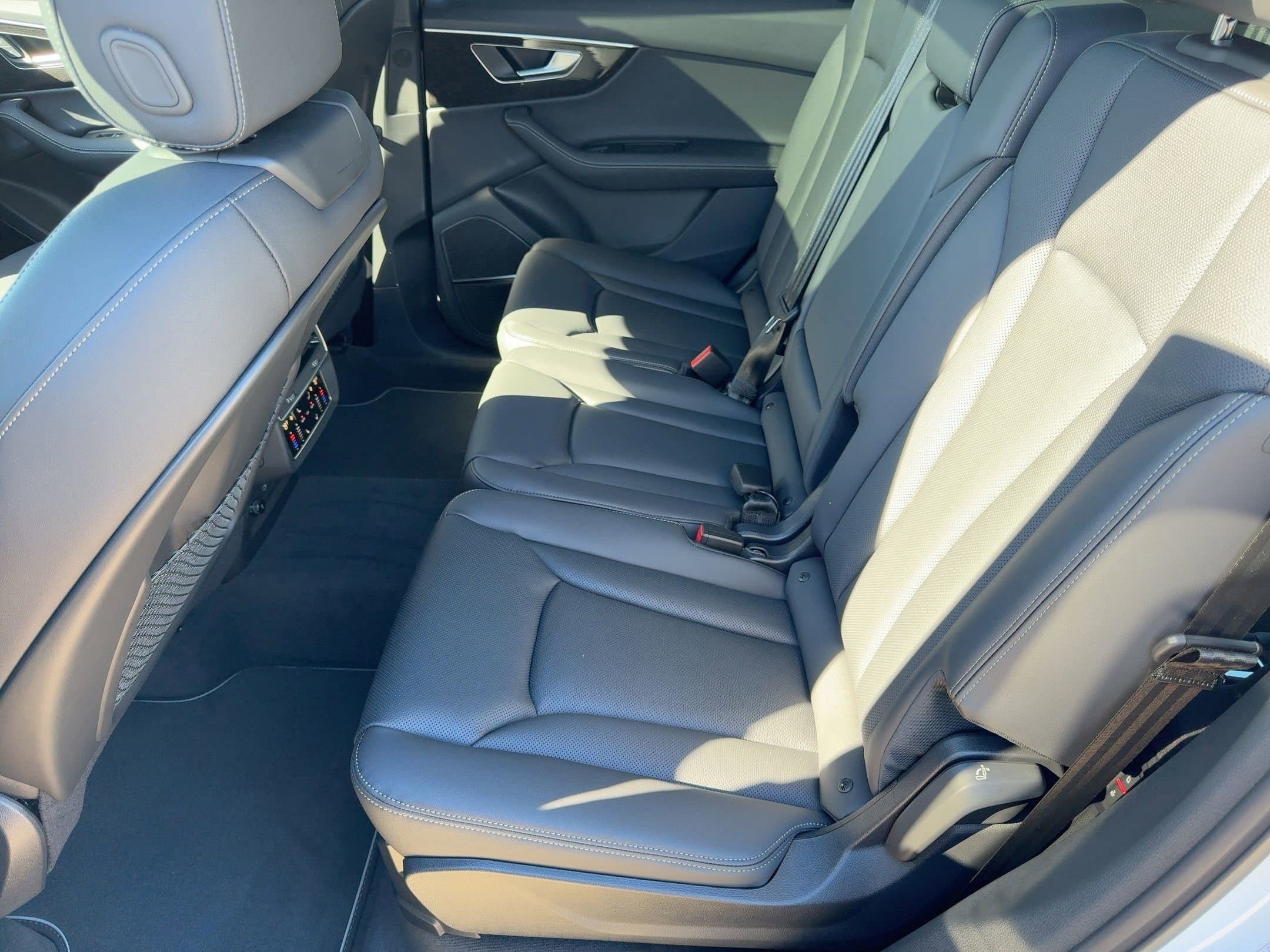 New 2026 Audi Q7 3.0T Premium Plus AWD/4WD image 15