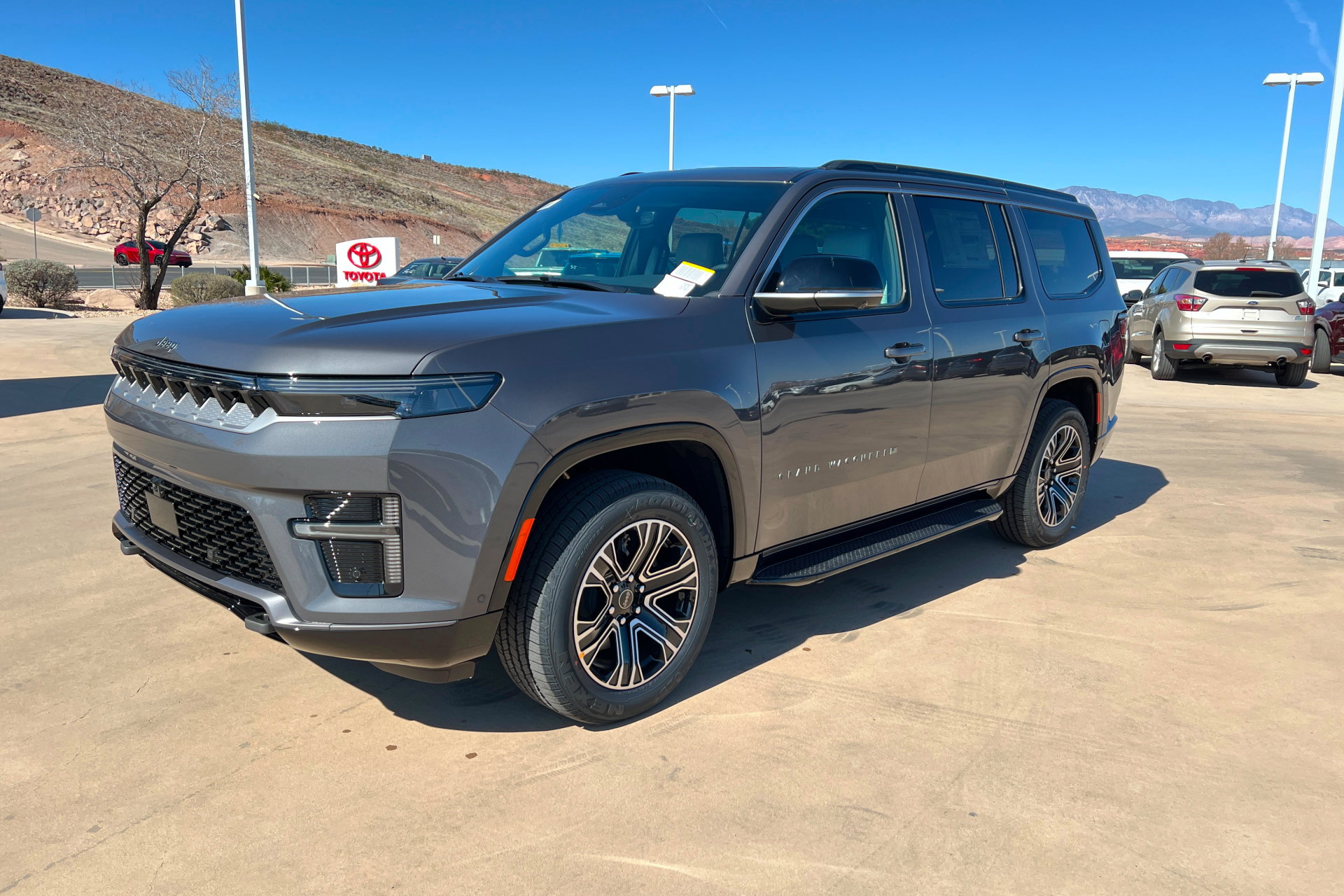 New 2026 Jeep Grand Wagoneer 4WD w/ Premium Group I