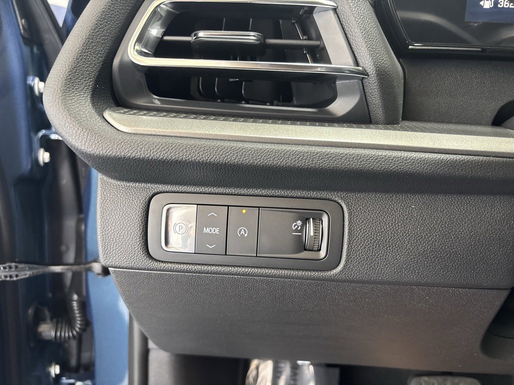 New 2026 Chevrolet Traverse LT w/ Driver Confidence Package image 13