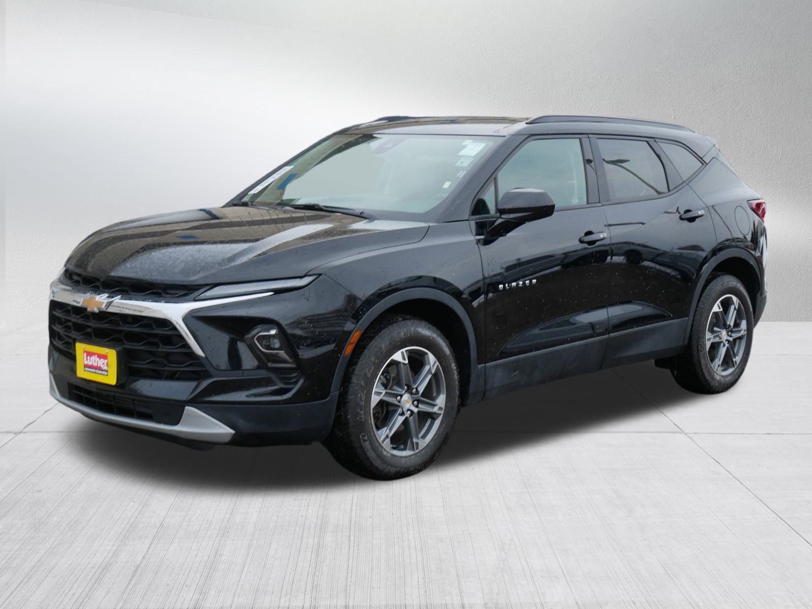 Used 2024 Chevrolet Blazer LT w/ Convenience Package image 3