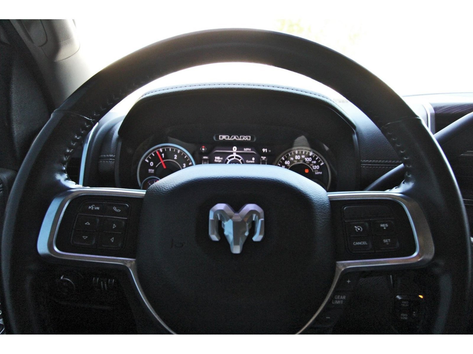 Used 2020 RAM 2500 Laramie AWD/4WD image 17