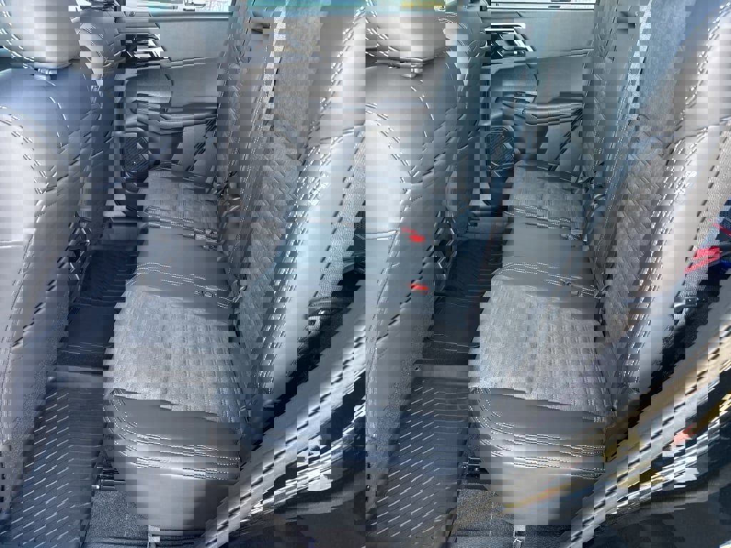 New 2025 Mitsubishi Outlander SE image 25