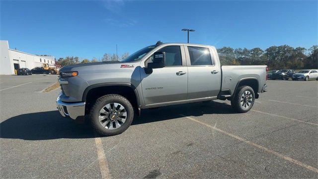 New 2026 Chevrolet Silverado 2500 LT image 7