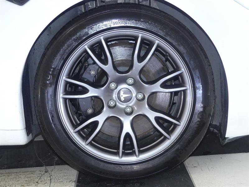Used 2021 Tesla Model S Plaid image 30